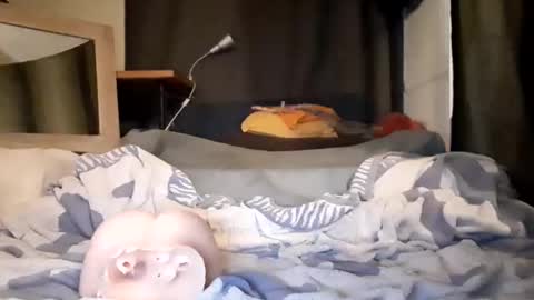 Willinganalslut online show from November 12, 10:30 pm