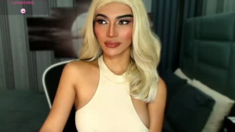 Julia online show from April 12, 5:55 am