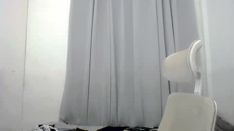 xairah_doux online show from April 8, 10:49 am