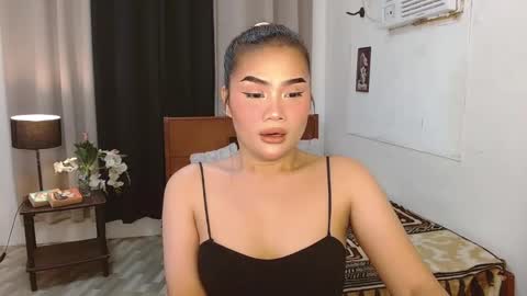 bella online show from December 14, 11:29 am