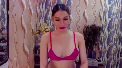 diana loves you online show from January 7, 6:14 pm