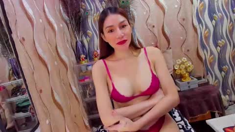 diana loves you online show from February 1, 6:51 pm