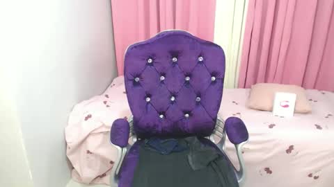 Cleo de nile online show from October 7, 9:32 am