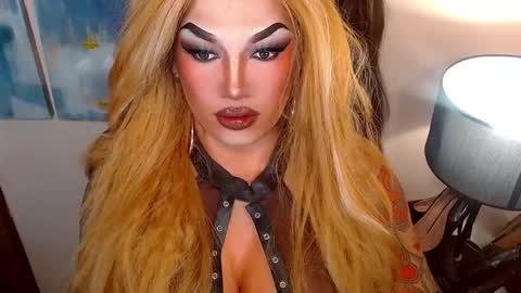 Cattaleya online show from October 5, 10:49 am