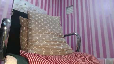 xxrowenatastycockforyouxx online show from November 20, 5:08 am