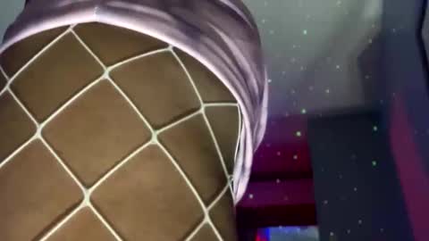 Ella Ts online show from October 12, 11:51 pm