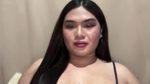 Snapshot of yllanahard chatting on December 19, 7:40 pm yllana love online show from December 19, 7:40 pm