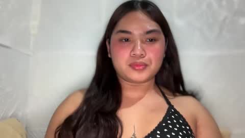 Snapshot of yllanahard chatting on January 4, 7:34 pm yllana love online show from January 4, 7:34 pm