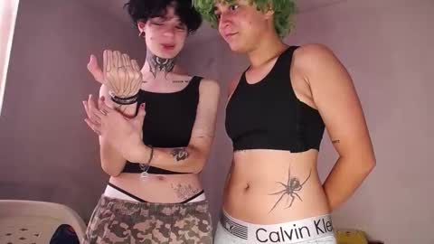 Little Mike Independent model online show from November 12, 7:02 pm