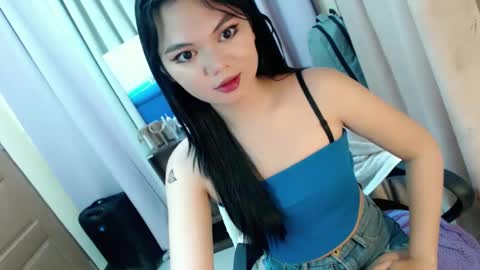 Hi its me Yna online show from December 11, 5:04 pm