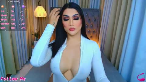 Goddess online show from April 19, 5:03 pm