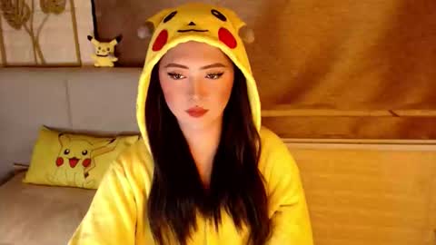 JEN  online show from April 10, 12:44 pm