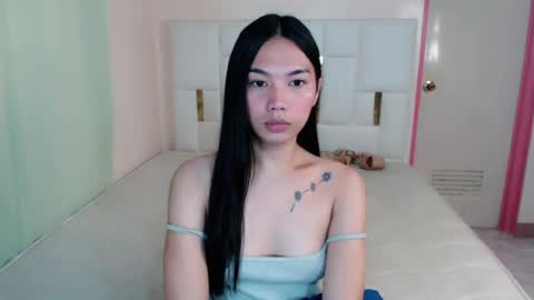 jenlie online show from July 11, 7:57 am
