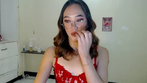 yourladyalixx online show from July 3, 9:15 am