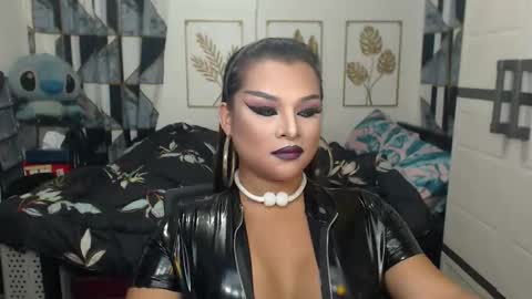 Snapshot of yourtrannyqueenxxx chatting on September 11, 12:31 am Anastacia Grey online show from September 11, 12:31 am