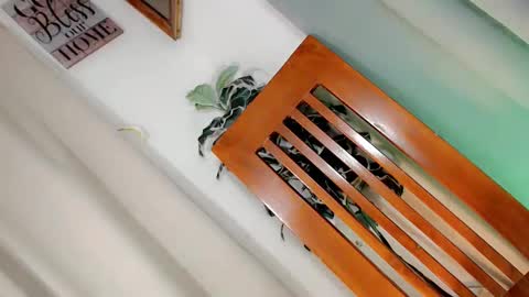 Lis online show from April 4, 7:45 pm