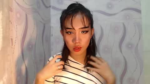 yourwife_material99 online show from April 3, 4:05 pm