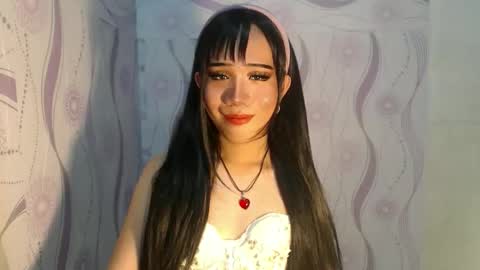 yourwife_material99 online show from April 22, 10:33 am