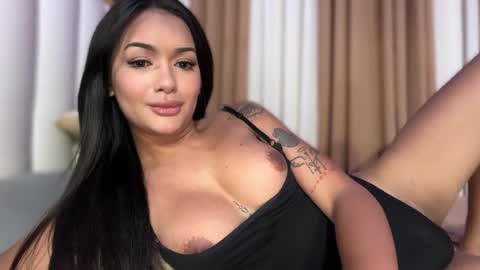 Goddes Renalyn online show from October 25, 8:42 am