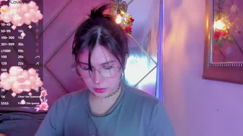 Yuri Stars online show from February 19, 6:00 pm