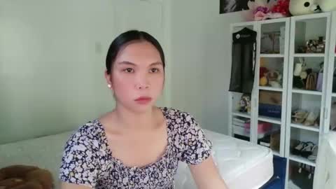 zyla  online show from December 17, 7:14 am