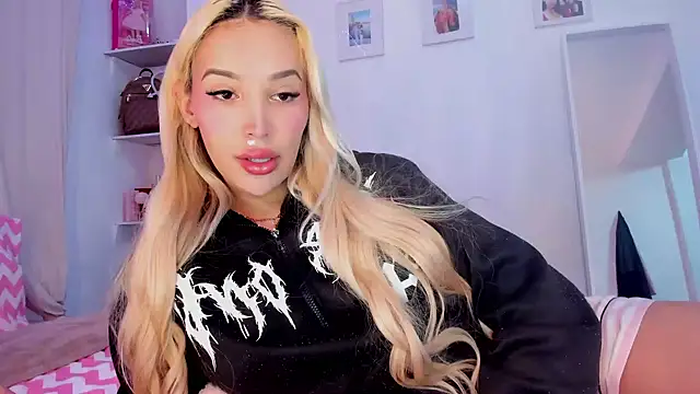  viioletweekend  online show from March 16, 8:56 pm