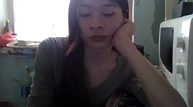 Snapshot of CarlyJoy chatting on February 24, 9:21 am CarlyJoy online show from February 24, 9:21 am
