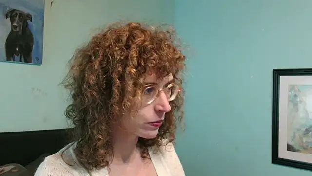 Prxscillia Tx online show from December 4, 6:34 pm