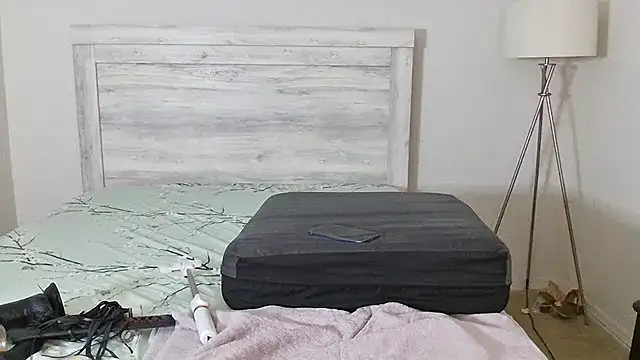 Carmen Cream online show from January 18, 10:12 am