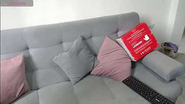 Ari-Hall online show from March 6, 8:23 pm