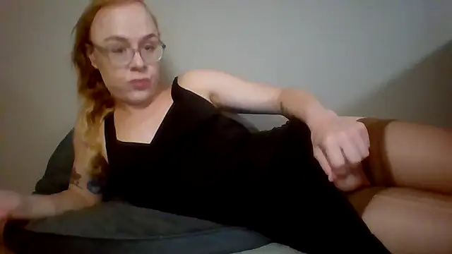 jennytwinkle69 online show from October 20, 3:43 am