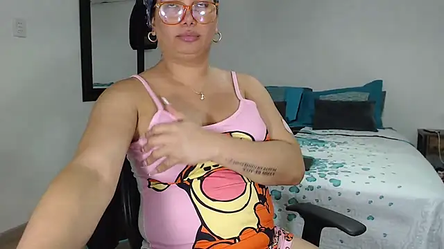 flowerdirtty online show from April 14, 4:06 am