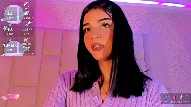 Summer walkerr online show from December 8, 12:19 pm