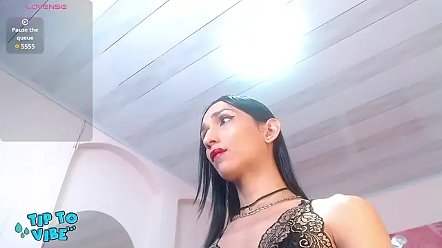 Snapshot of tamarafoxy_ chatting on January 20, 12:28 pm tamarafoxy online show from January 20, 12:28 pm