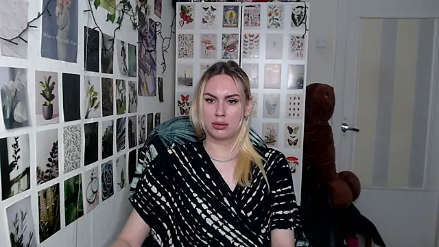 CapriScorpion online show from March 3, 1:18 pm