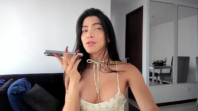 angelturned001 online show from December 4, 4:11 pm