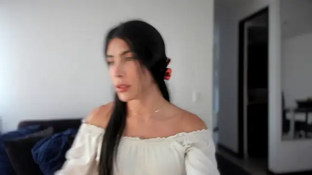 angelturned001 online show from February 12, 7:20 pm