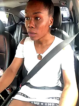 sweetsarabig22cm online show from November 28, 8:10 pm