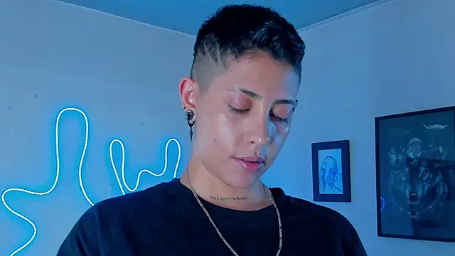 Aleja1214 online show from September 22, 1:44 am