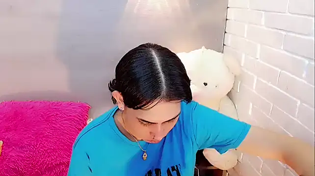 Daniela Pink  online show from January 14, 7:45 pm