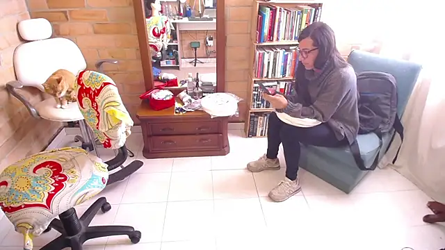 Snapshot of VioletaGomezCo chatting on September 23, 4:23 pm VioletaGomezCo online show from September 23, 4:23 pm