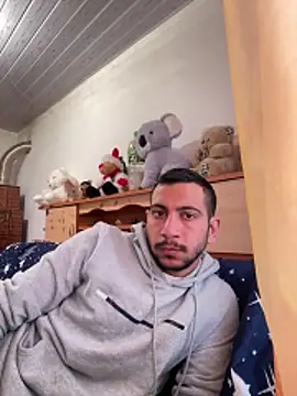 emea4 online show from April 8, 3:13 pm