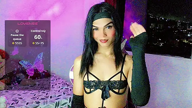 Snapshot of Ms-Zoehans chatting on October 13, 4:14 am Ms-Zoehans online show from October 13, 4:14 am