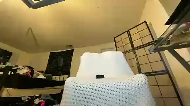 sissysylvia online show from March 14, 9:18 am