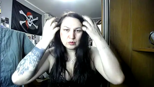 EvaBeautyX online show from February 20, 7:05 pm