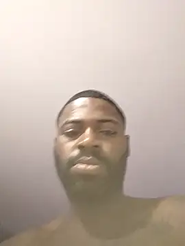 CarlosBigglock online show from April 18, 9:11 am