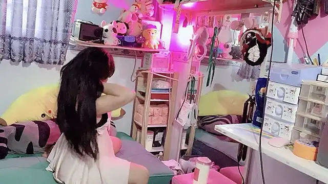 Dacky TacThien online show from December 14, 6:02 am