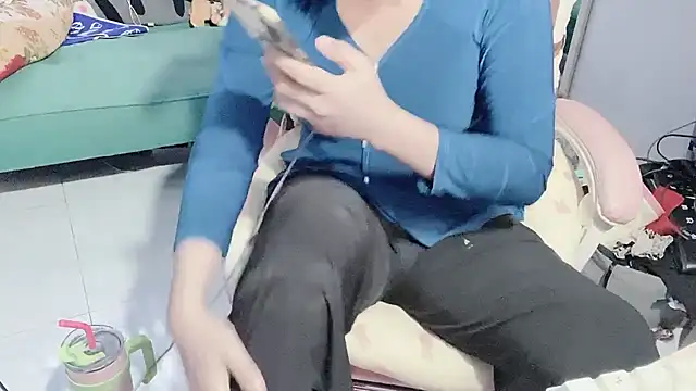 Dacky TacThien online show from February 13, 2:52 pm