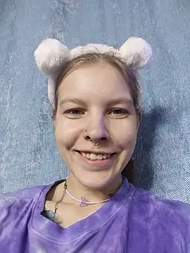 Kamala Adele online show from November 18, 2:33 am