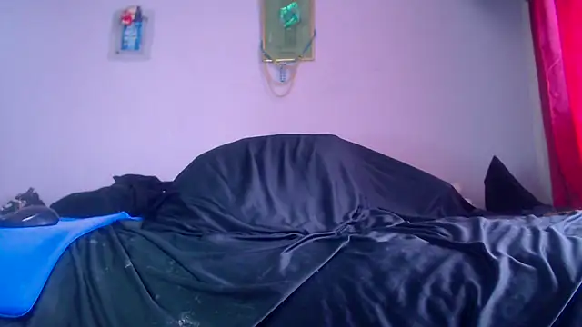 Zafiro subversiva online show from April 13, 5:06 pm